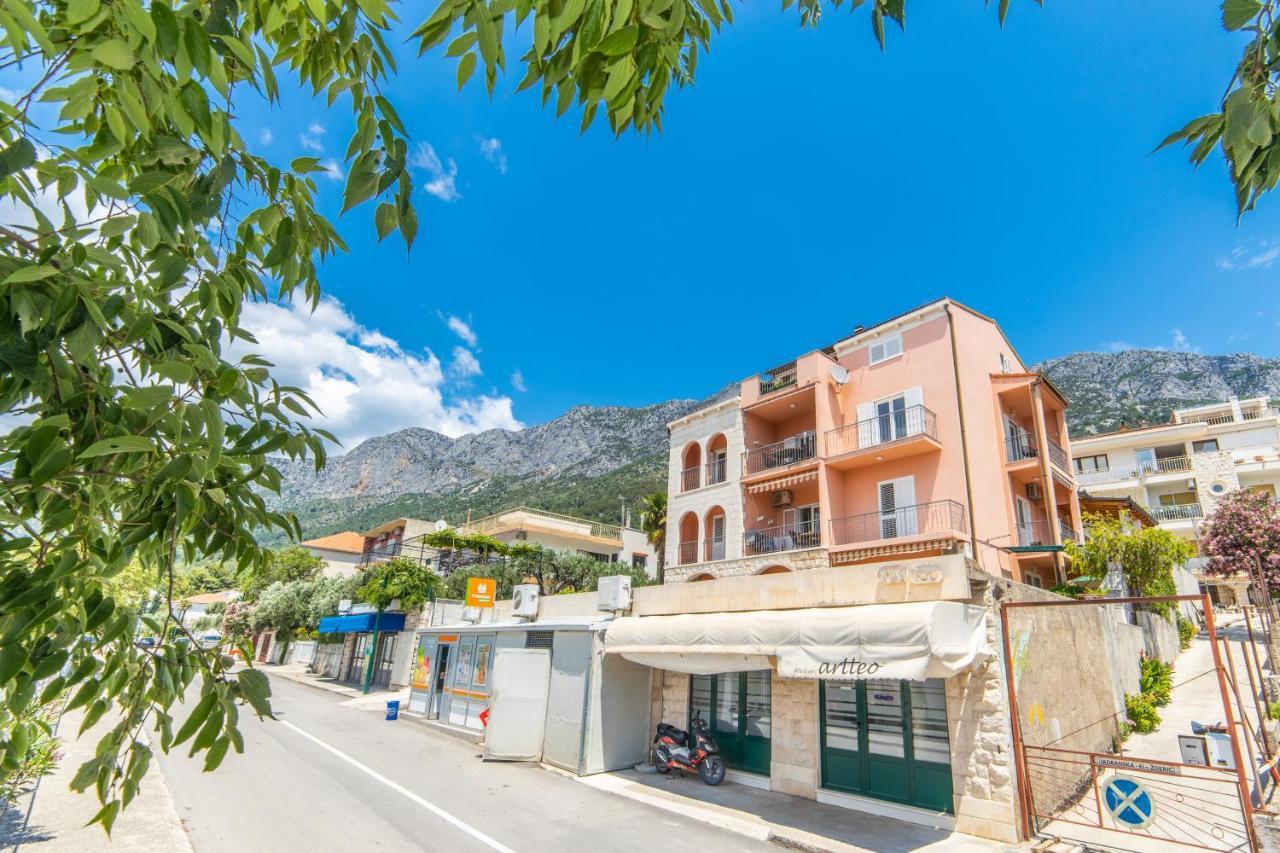 Apartmani Lile Gradac  Bagian luar foto