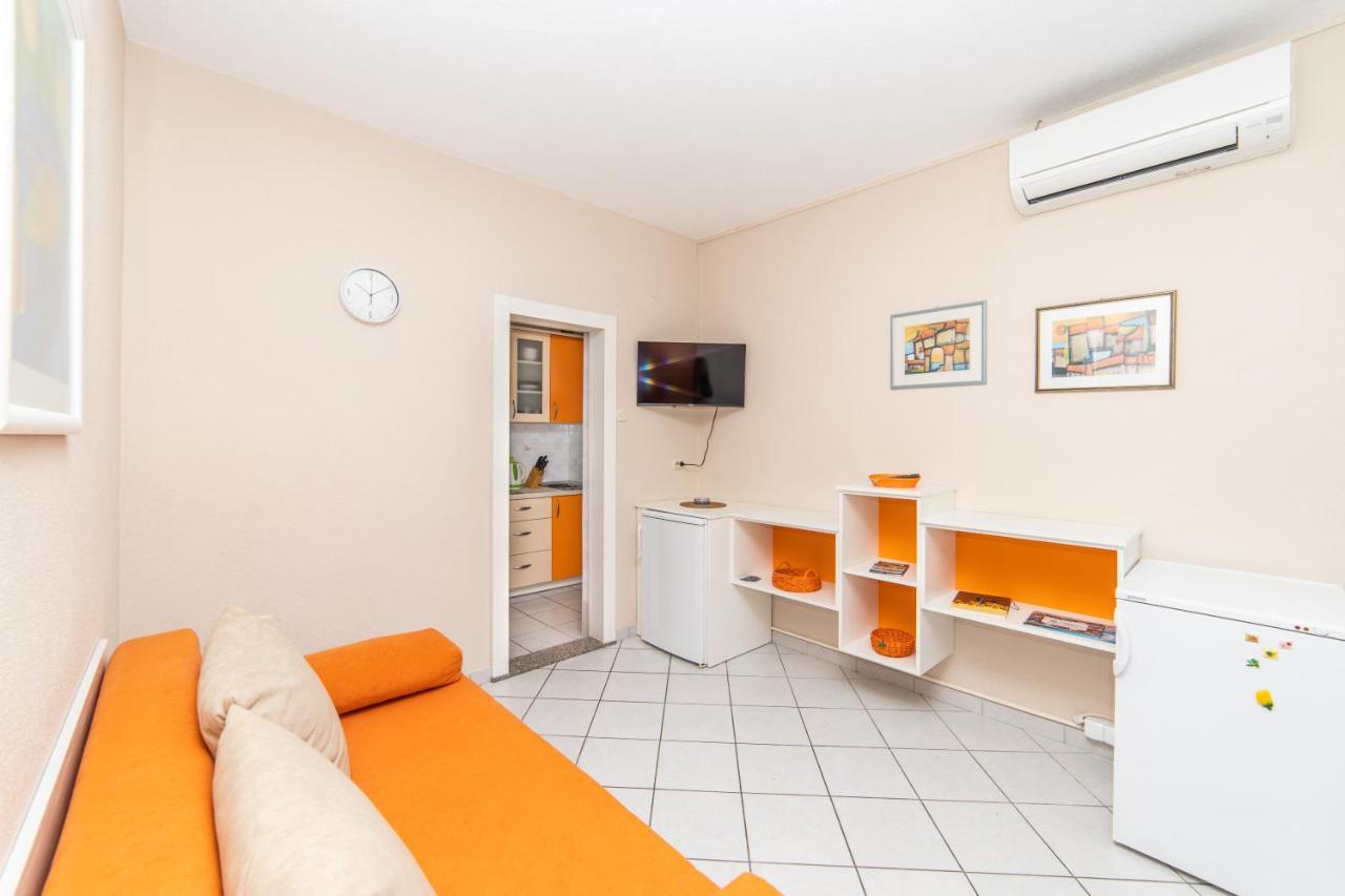 Apartmani Lile Gradac  Bagian luar foto