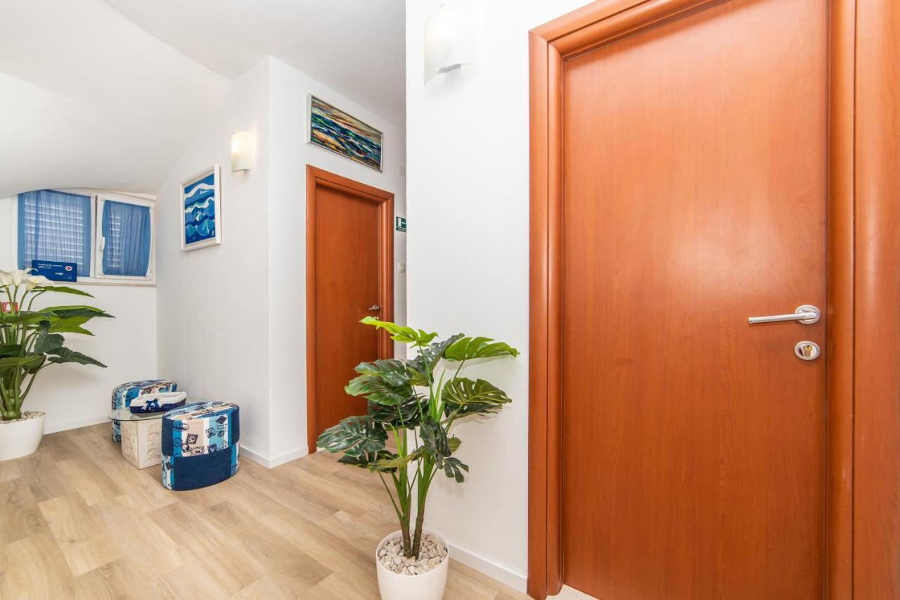 Apartmani Lile Gradac  Bagian luar foto