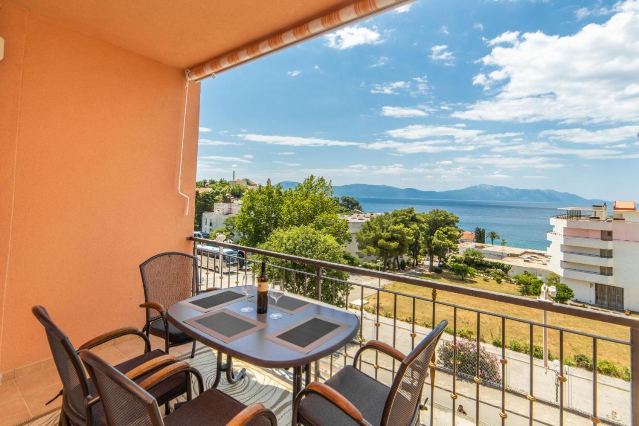 Apartmani Lile Gradac  Bagian luar foto